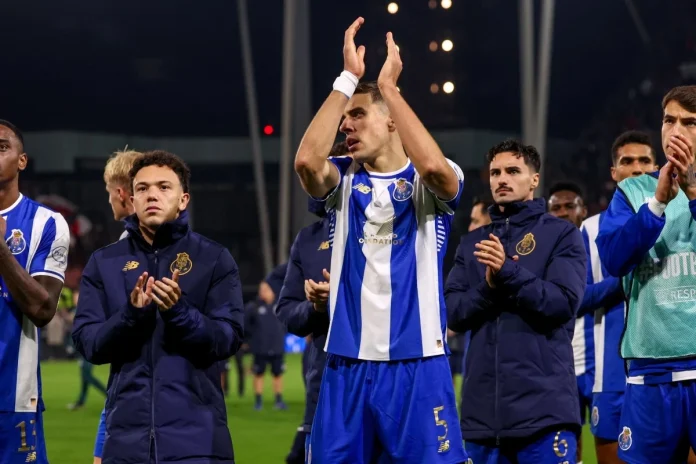 FC Porto - Jan Bednarek 2 FC Porto - Jan Bednarek 2
