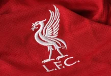 Liverpool – Manchester City 0:0. Składy na hit Premier League Liverpool - logo 2 koszulka herb