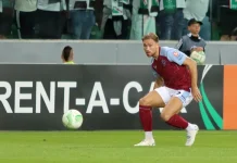 Aston Villa – Manchester City składy wyjściowe (24.10.2026) Aston Villa - Matty Cash 4
