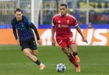 Iraola po porażce Liverpoolu: czerwona kartka całkowicie zmieniła przebieg meczu Liverpool - Ryan Gravenberch 1