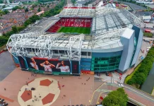 Wayne Rooney nie chciałby dostać medalu za tytuł odebrany Manchesterowi City Manchester United - Stadion 3 Old Trafford